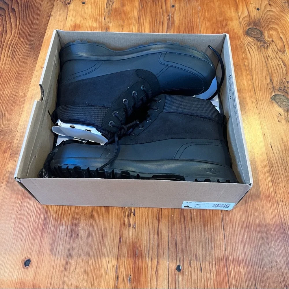 New in Box Emmett Duck‎ Boot Black size 11 waterproof insulated